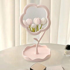 KEAINVRN espejo de maquillaje en forma de flor rosa, ideal para rutinas diarias.