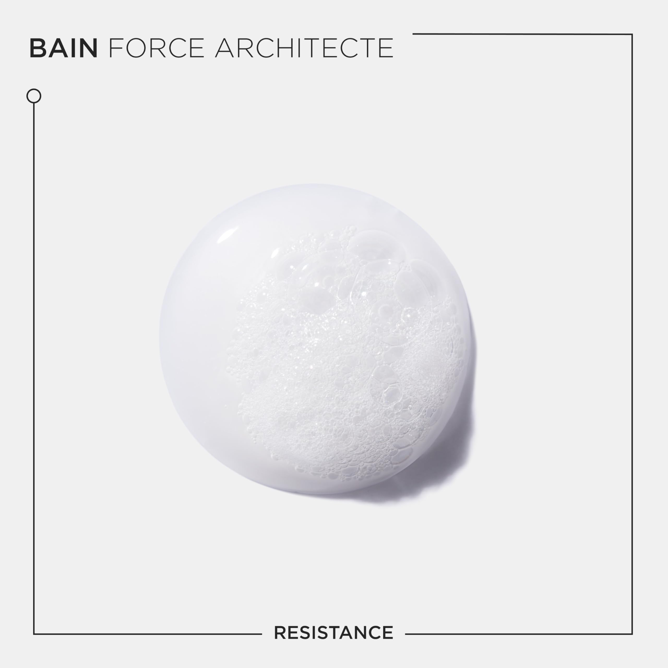 Kérastase Résistance Force Architecte, detalle de secado suave con cabello nutrido y flexible.