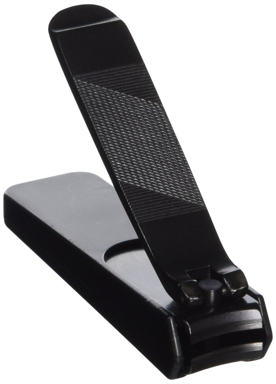 Corta uñas KIYA en acero negro, enfoque cercano para precisión y control.