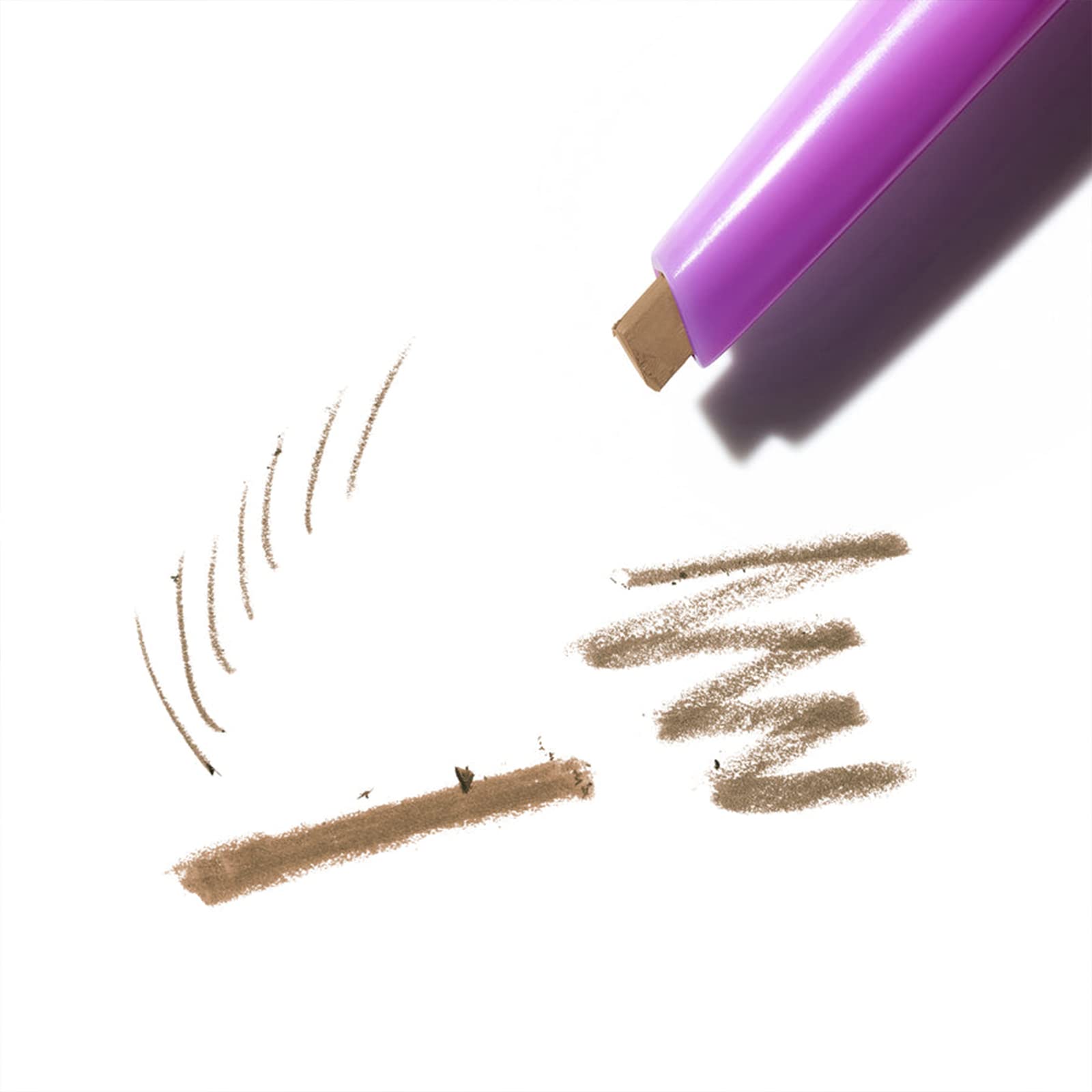 Kosas Brow Pop punta triangular fina para delinear trazos suaves en cejas.