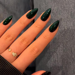 KQueenest Uñas brillo negro, efecto deslumbrante para looks nocturnos.