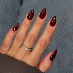 KQueenest Uñas postizas rojas oscuras, forma almendra corta, uso diario.