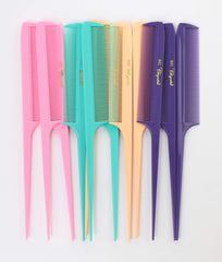 Peine Krest SHEON Cleopatra con cola y dientes extra finos para seccionar el cabello con precisión.