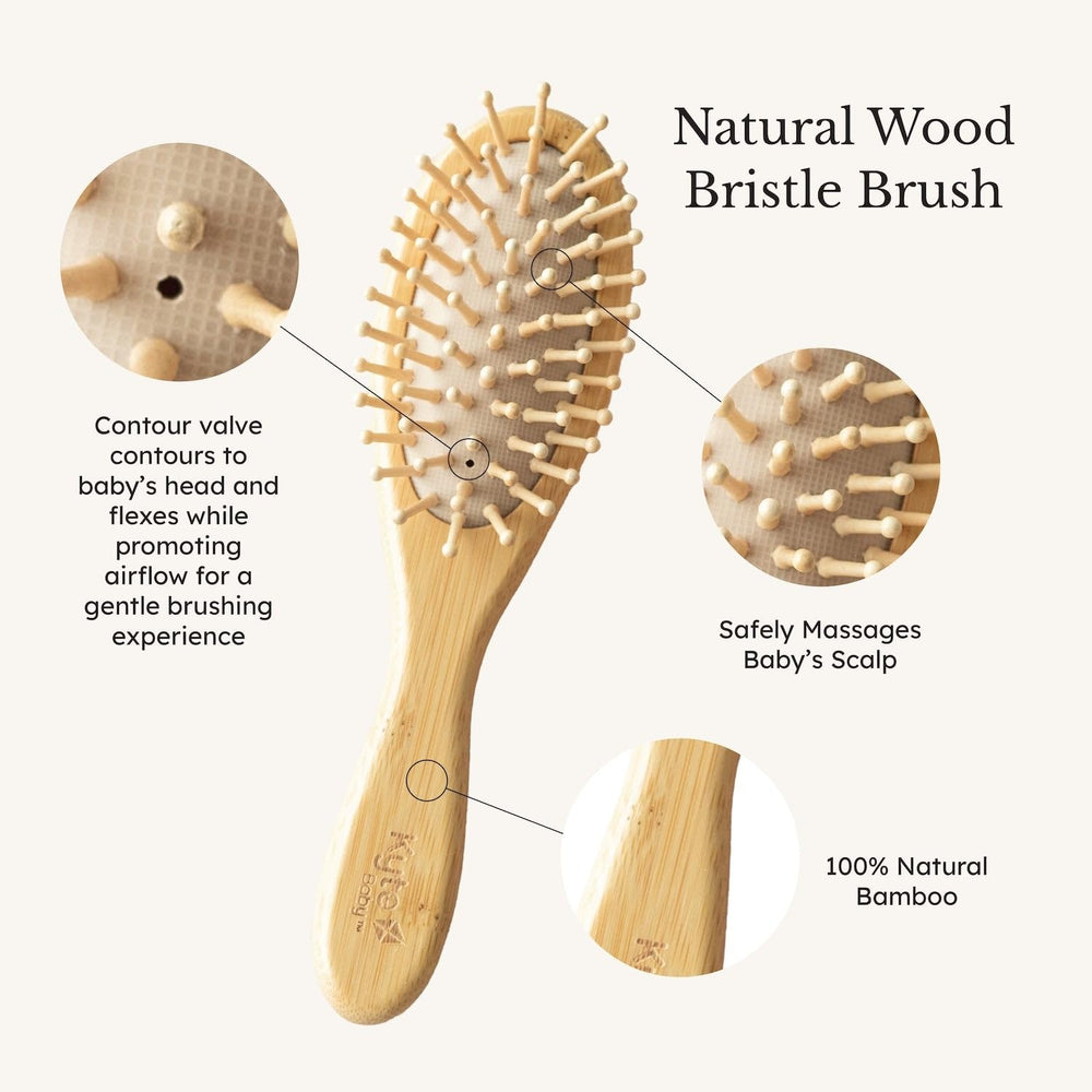 KYTE BABY detalle: cerdas de madera para peinados sin tirones.