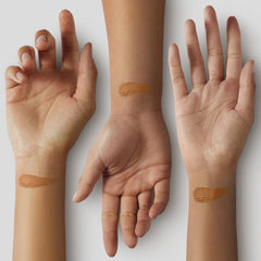L.A. Girl Pro Concealer Fawn con aplicador en brocha para una aplicación precisa