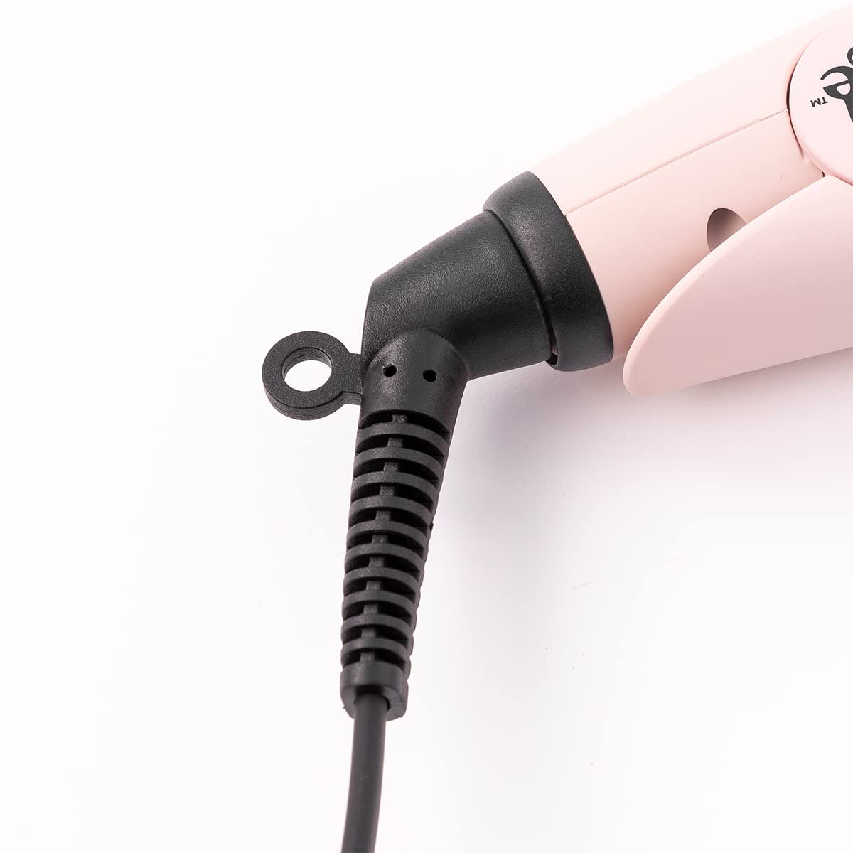 Diseño ergonómico de Le Ceramique para un manejo cómodo.