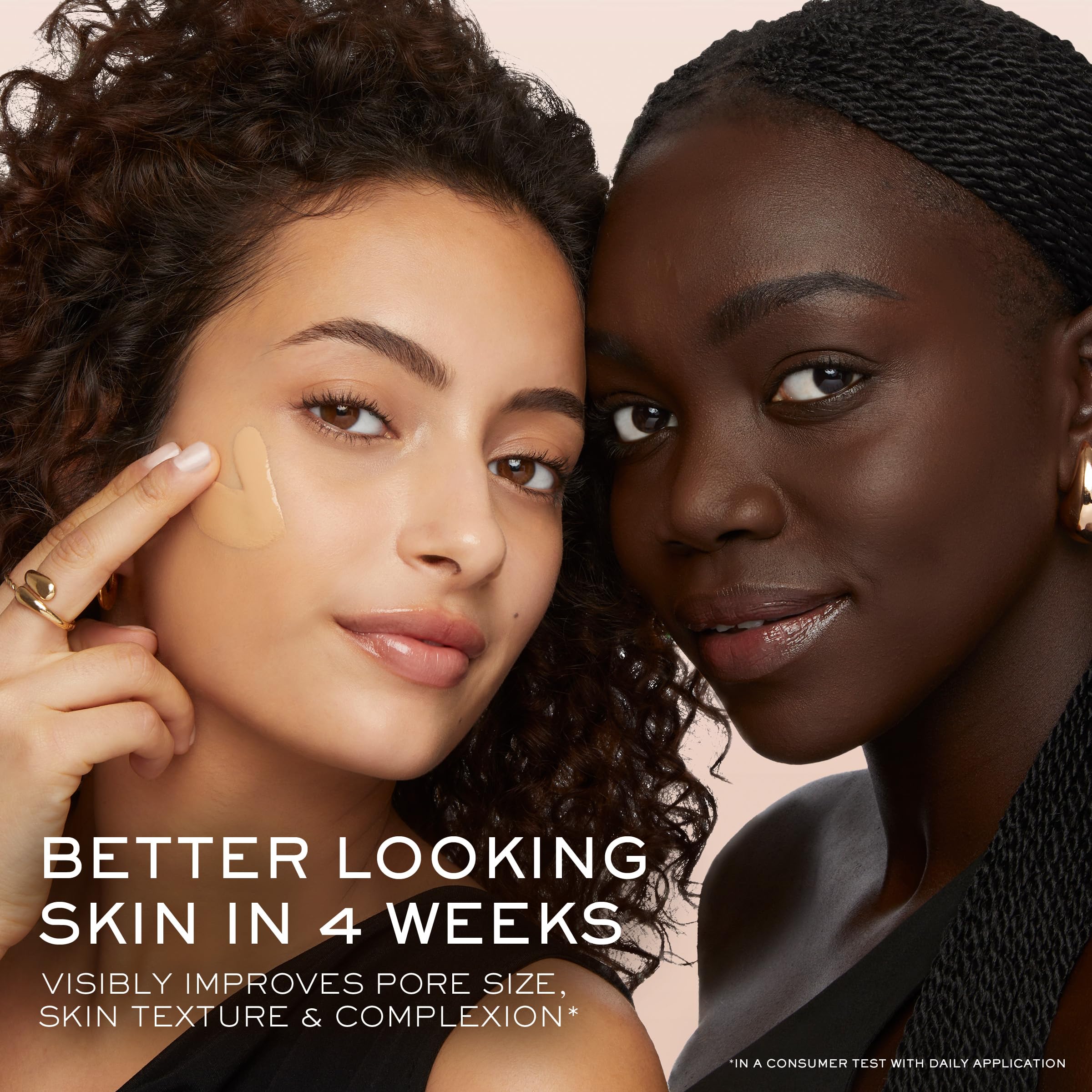 Lancôme Teint Idole Ultra Wear, aplicación suave que dura todo el día.