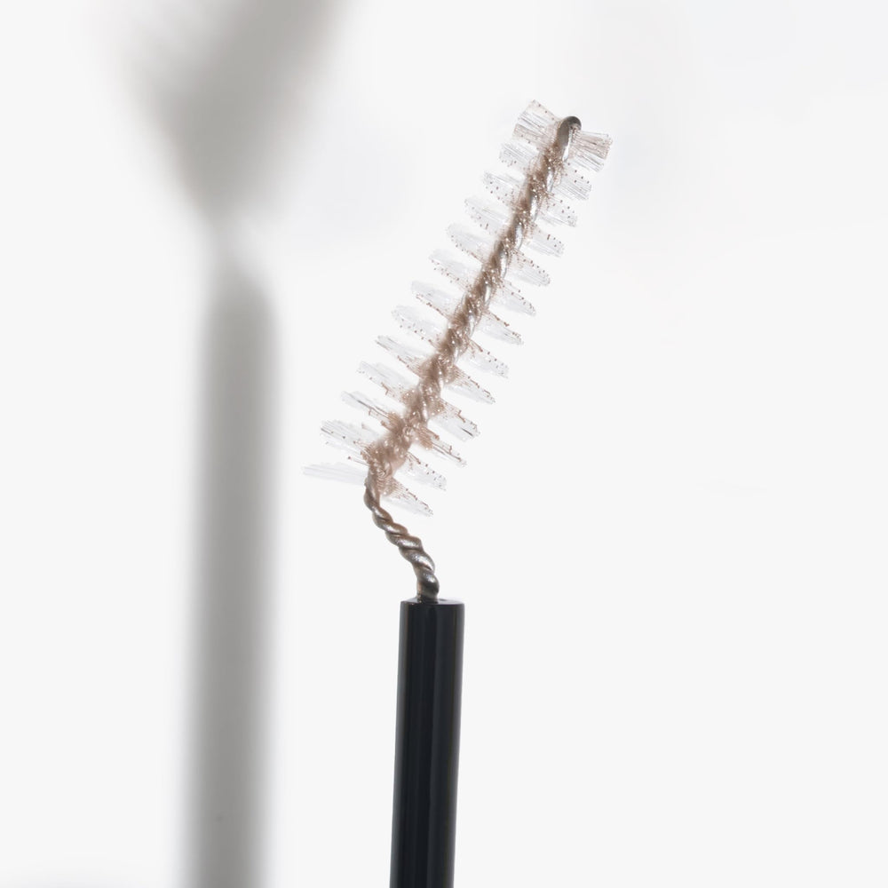 Laura Geller Sculpt-n-Stay: aplicador brocha para cejas, peinado rápido.