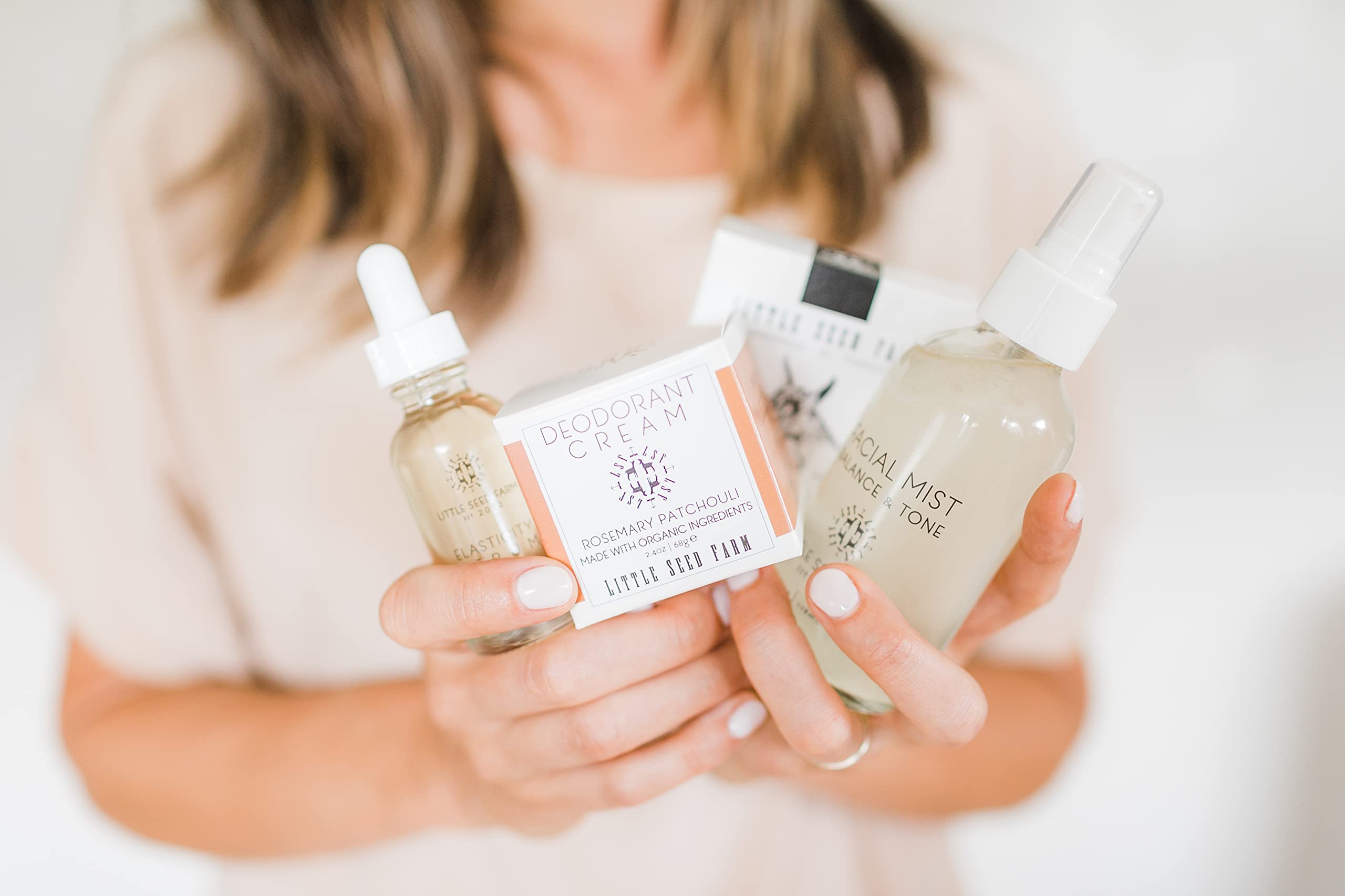 Aroma natural de romero y patchouli de Little Seed Farm.