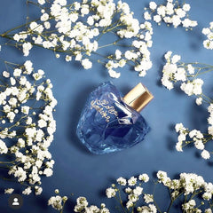 Lolita Lempicka Mon Premier spray application, easy to reapply through the day.