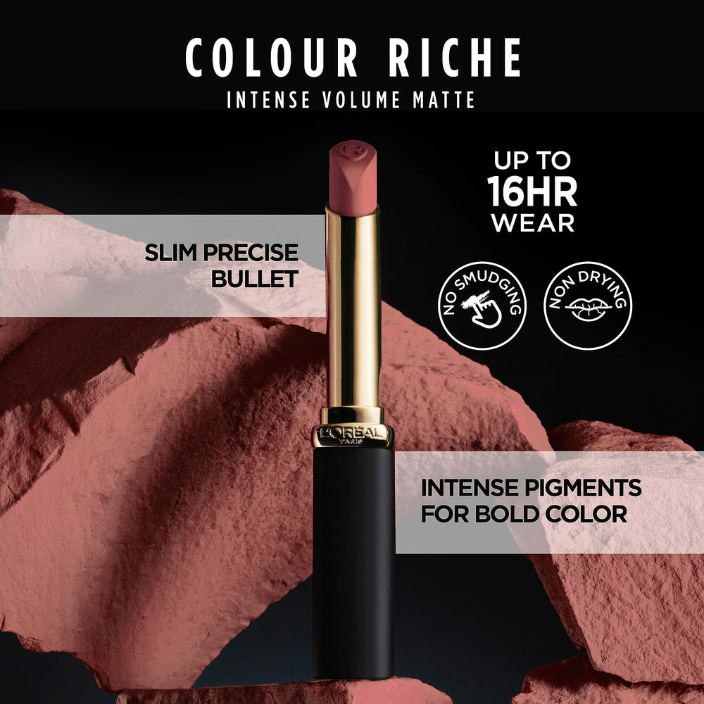 Aplicación precisa gracias a la punta slim en Colour Riche Intense Volume Matte.