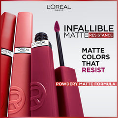 L'Oreal Paris Infallible Labial Mate con aplicador preciso para cobertura uniforme.