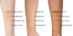 L'Oréal Paris Infallible Pro Glow muestra aplicación y brillo hidratante.