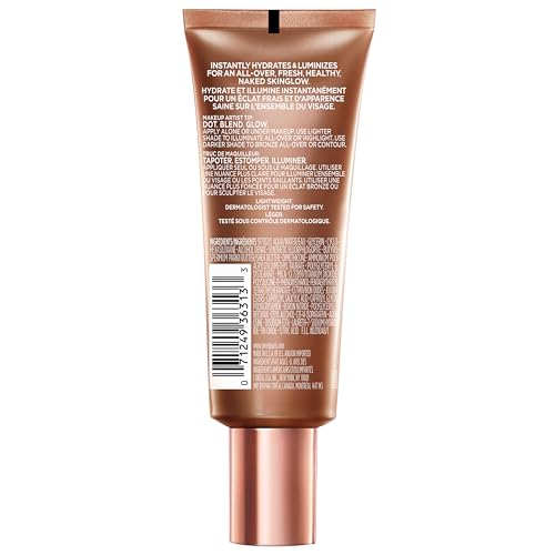 L'Oreal Paris Lumi Glotion en cuerpo para resaltar hombros y clavículas.