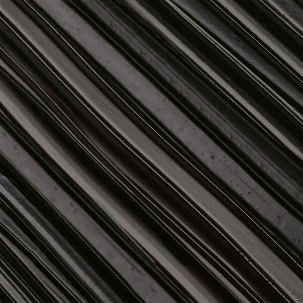 L'Oréal Paris Panorama Mascara crea un efecto abanico en pestañas definidas.