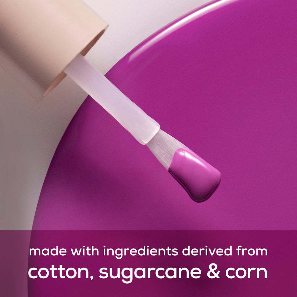 LOVE by essie, envase reciclado y producción neutra en carbono para una elegancia responsable.