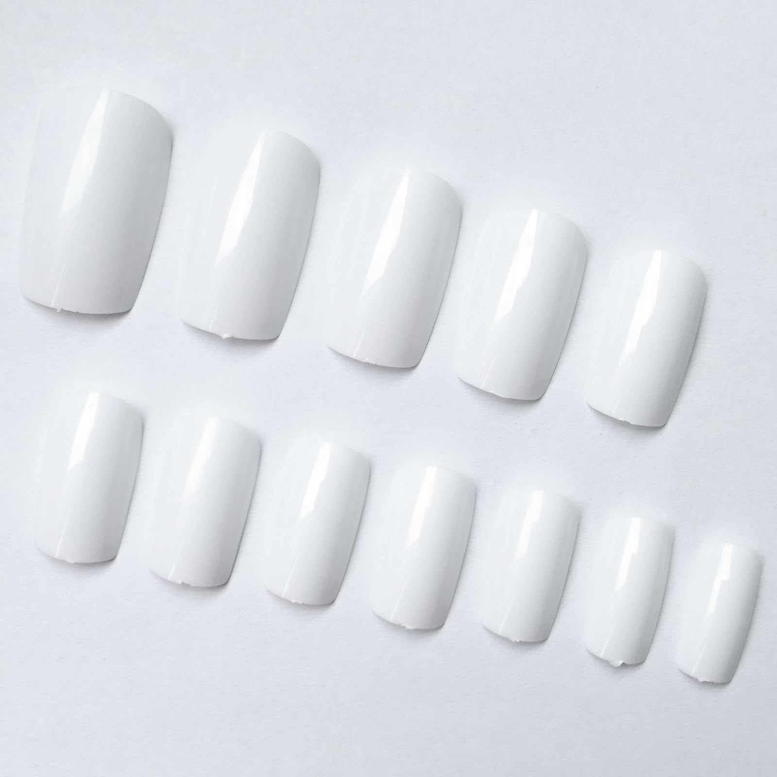 LoveOurHome Uso diario y para eventos con uñas blancas cuadradas medianas