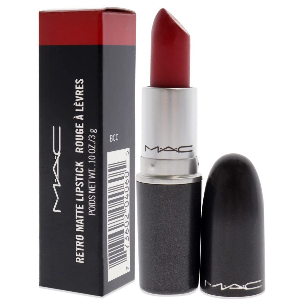Tono rojo azulado ideal para noche y eventos.