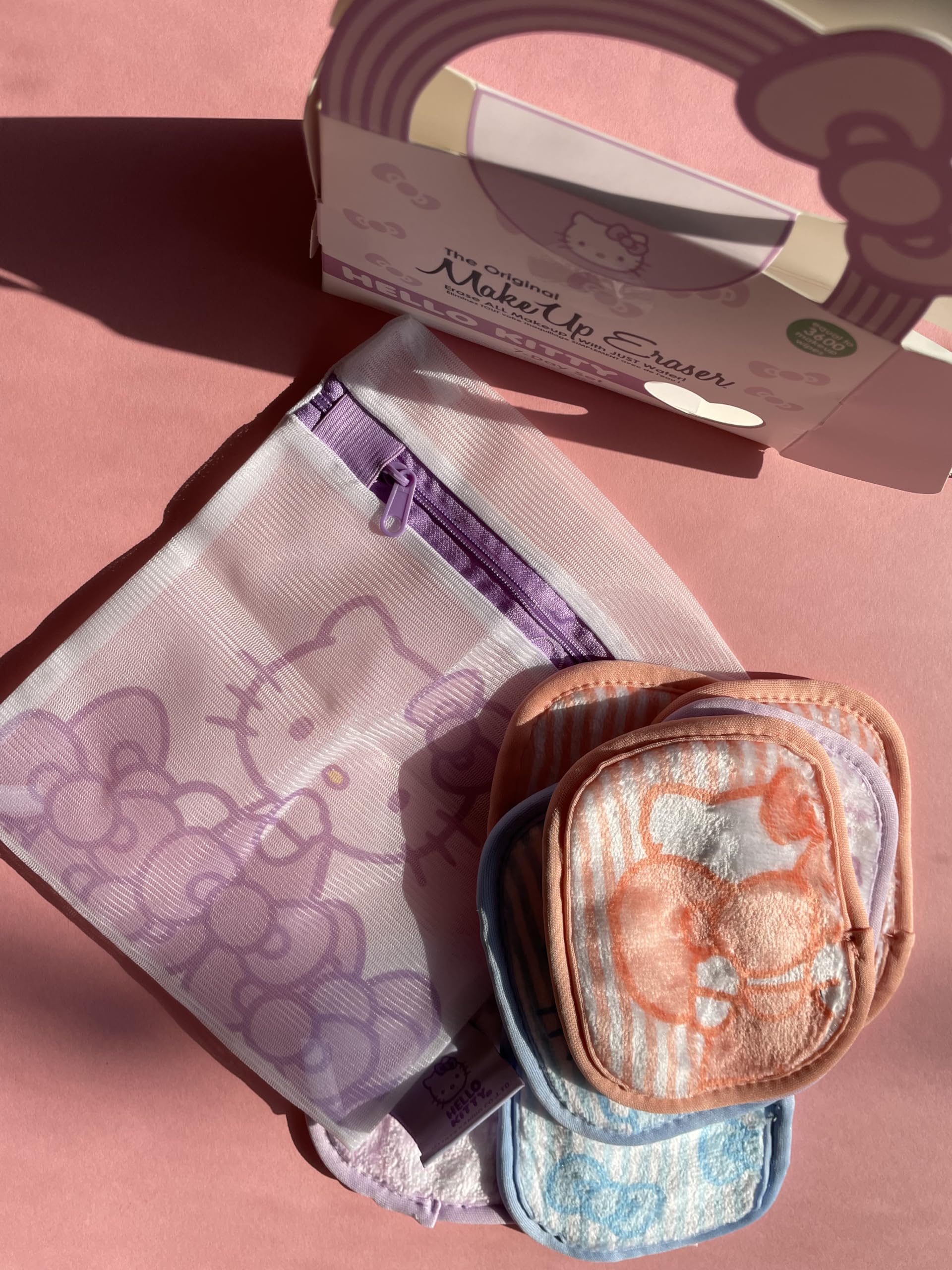 MakeUp Eraser sans alcool ni parfum, doux pour tous les types de peau.