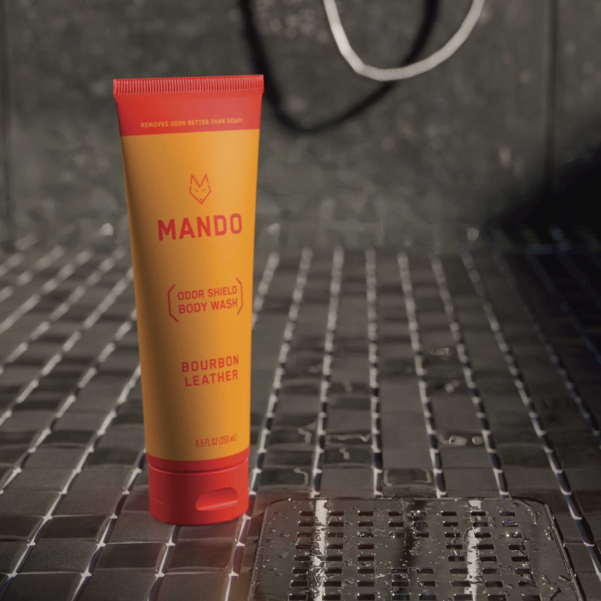 Mando Crème Mousse – texture légère qui mousse rapidement.
