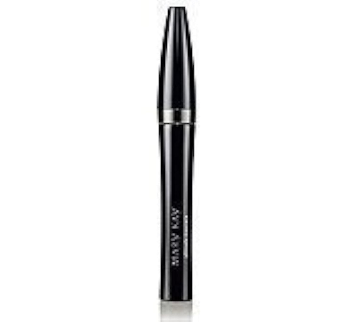 Mary Kay® Ultimate Mascara añade volumen y define pestañas para un look audaz.