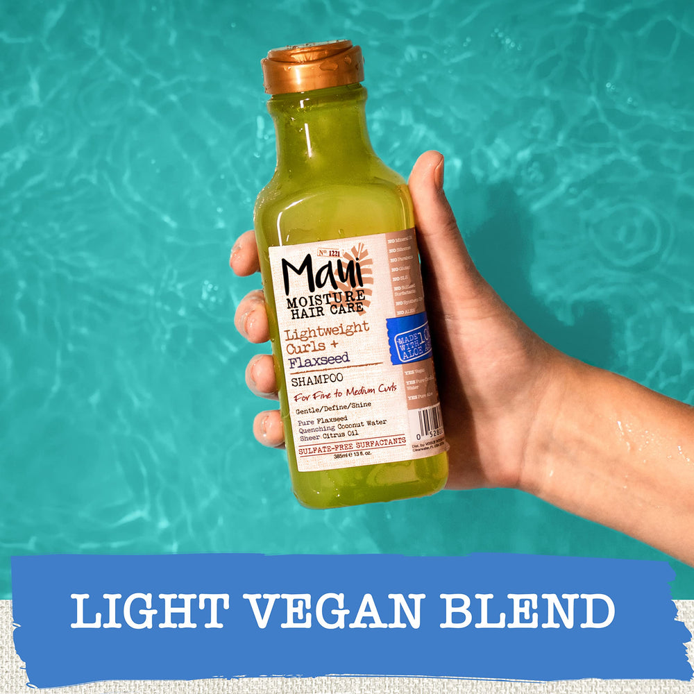 Maui Moisture champú sin sulfatos para limpieza suave del cuero cabelludo.