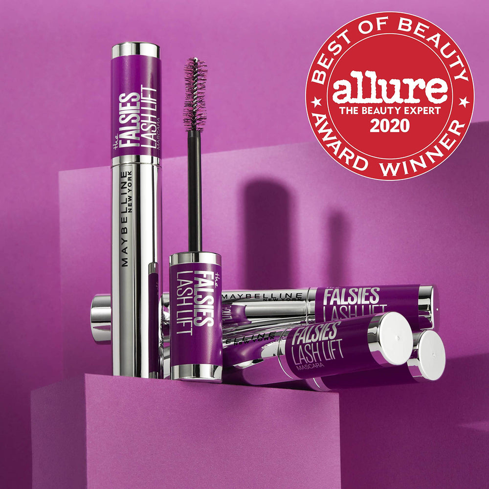 Maybelline Falsies Lift Mascara look de ojos definido todo el día.