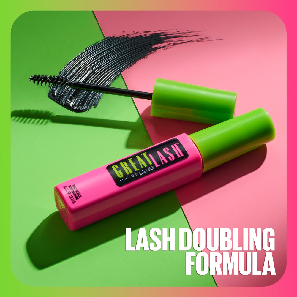 Maybelline Great Lash Lots of Lashes: desmaquillaje suave con agua micelar.
