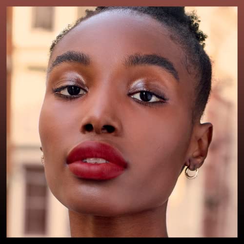 Maybelline Ultimatte labio tono caramelo: acabado mate sin resecar.