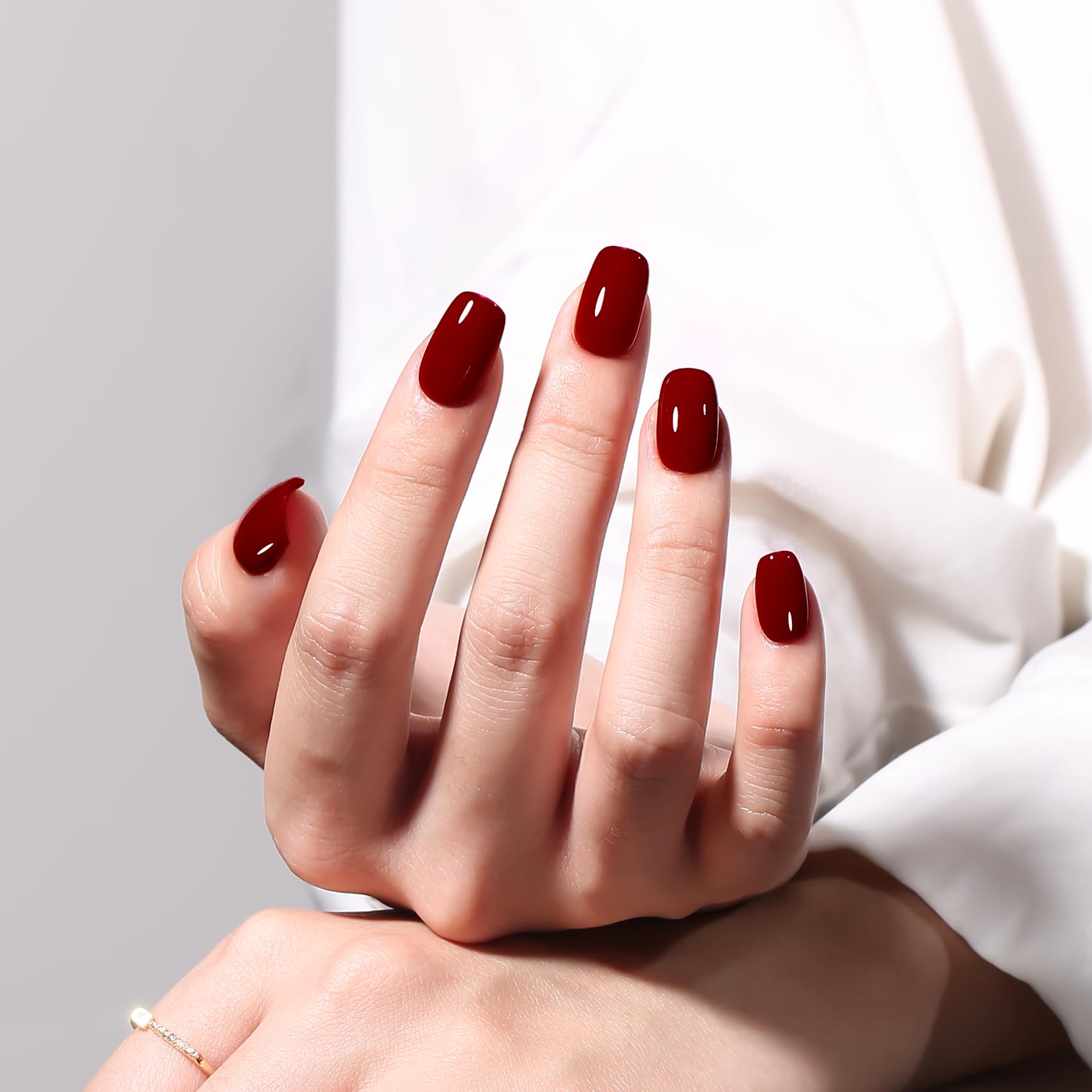MAYCHAO esmalte gel burgundy curado con lámpara ultravioleta para acabado rápido.