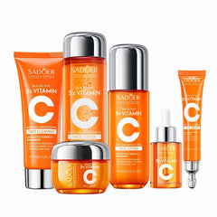 Limpiador MeiYUANNAISI con vitamina C para limpieza suave y revitalizante.