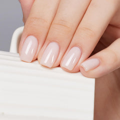 MEMEDA Esmalte gel neutro con brillo intenso para uñas perfectas.