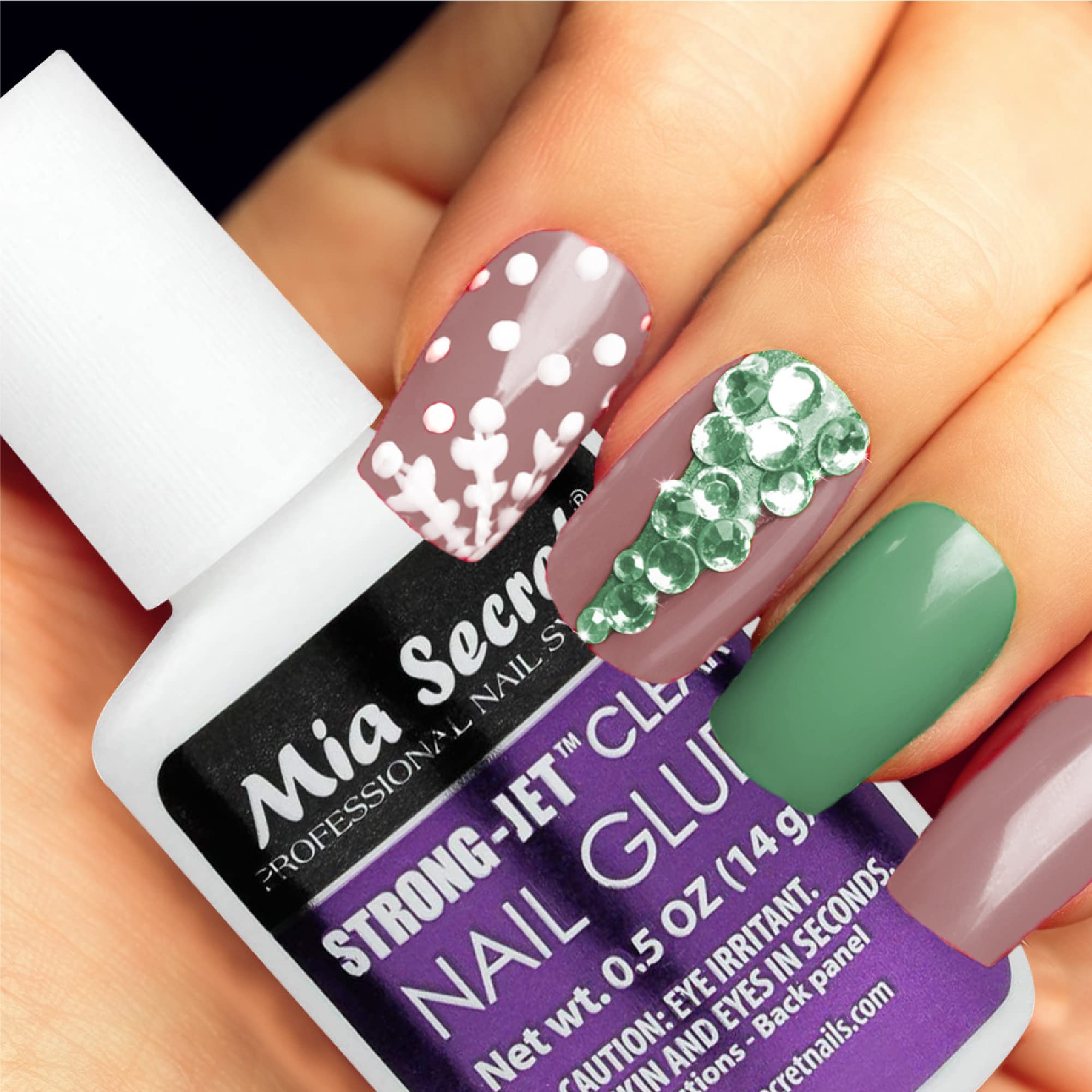 Mia Secret acabado claro deja superficie natural para diseños.