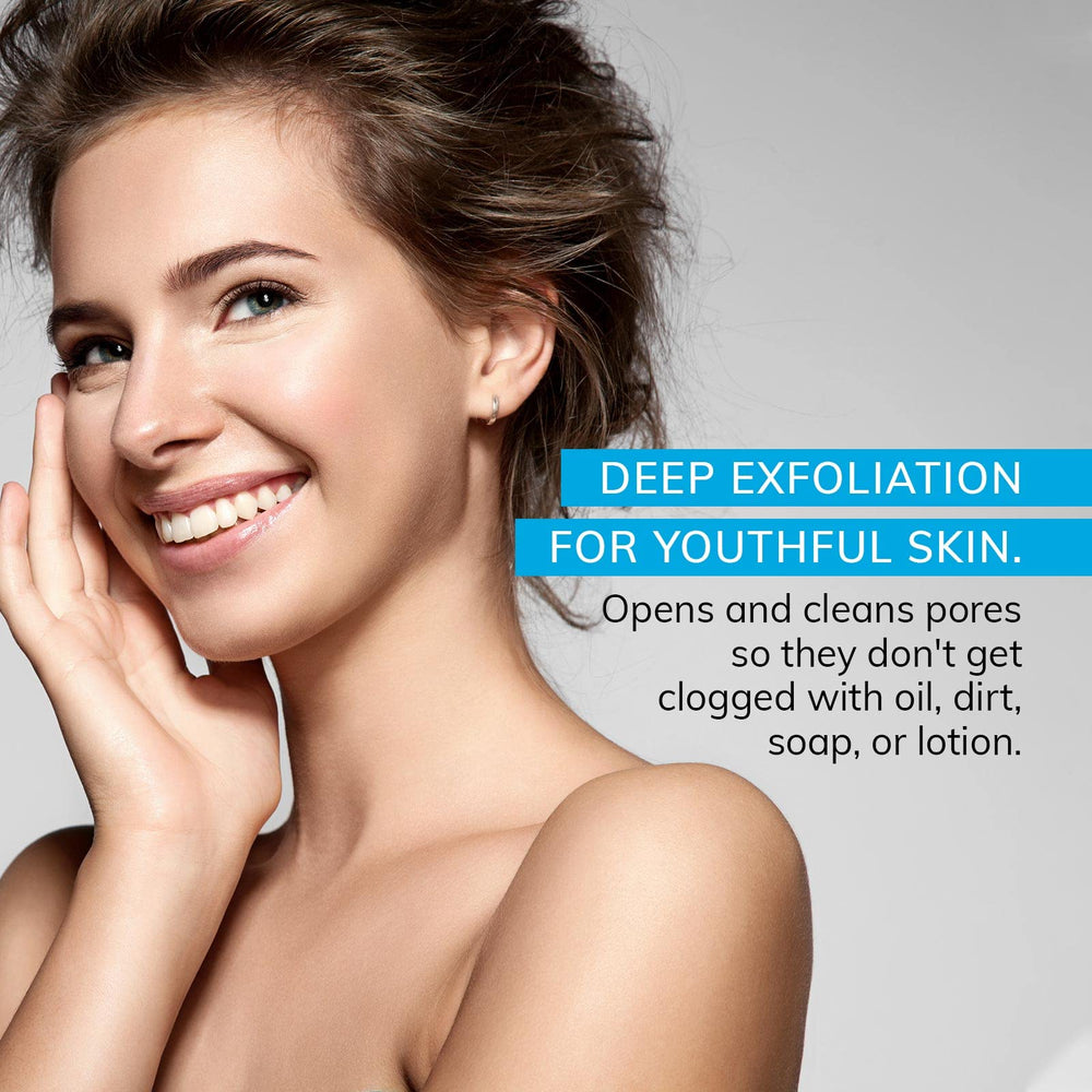 MicrodermaMitt uso en ducha ofrece exfoliación profesional en casa.
