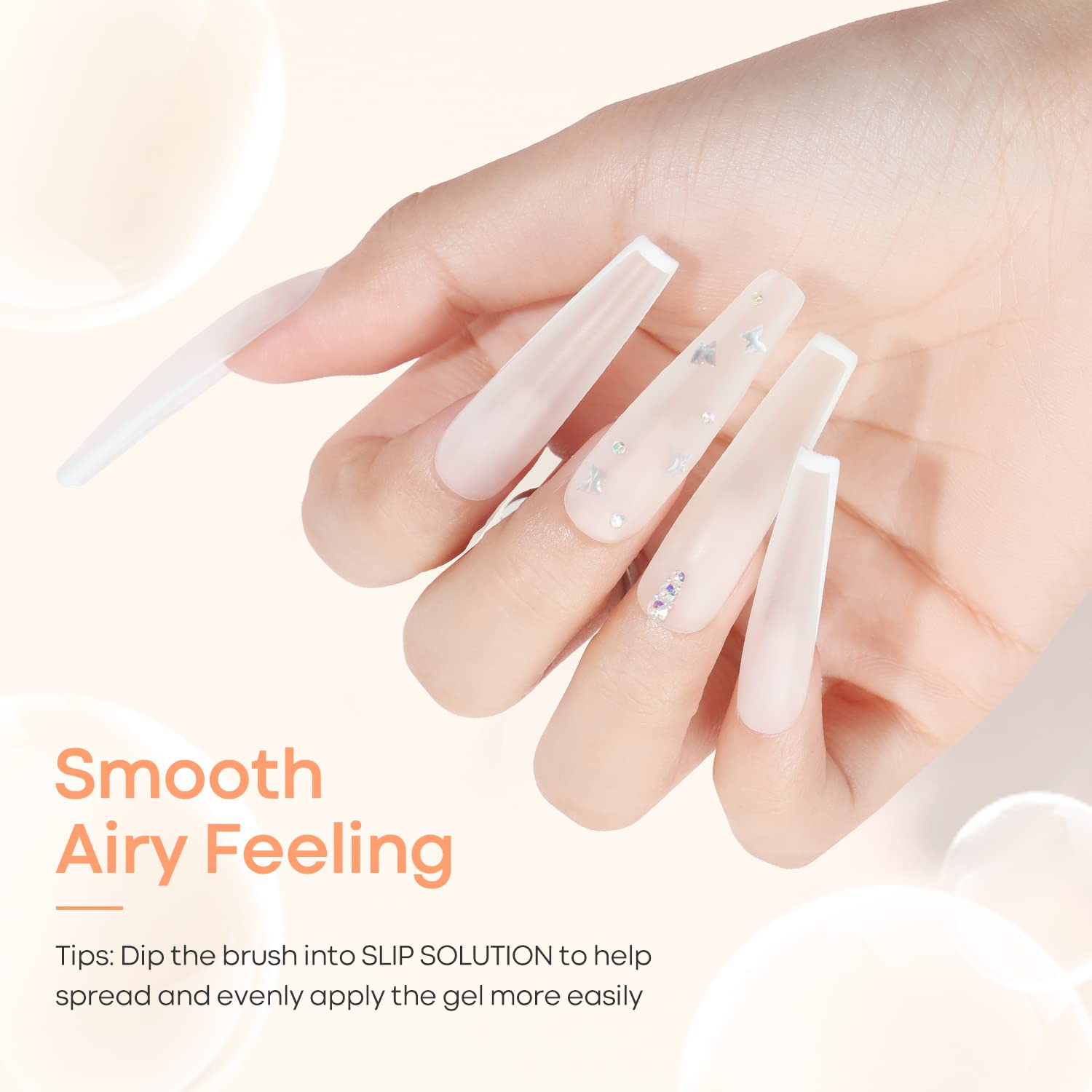 Ongles en forme coffin avec Modelones, transparence et solidité assurées