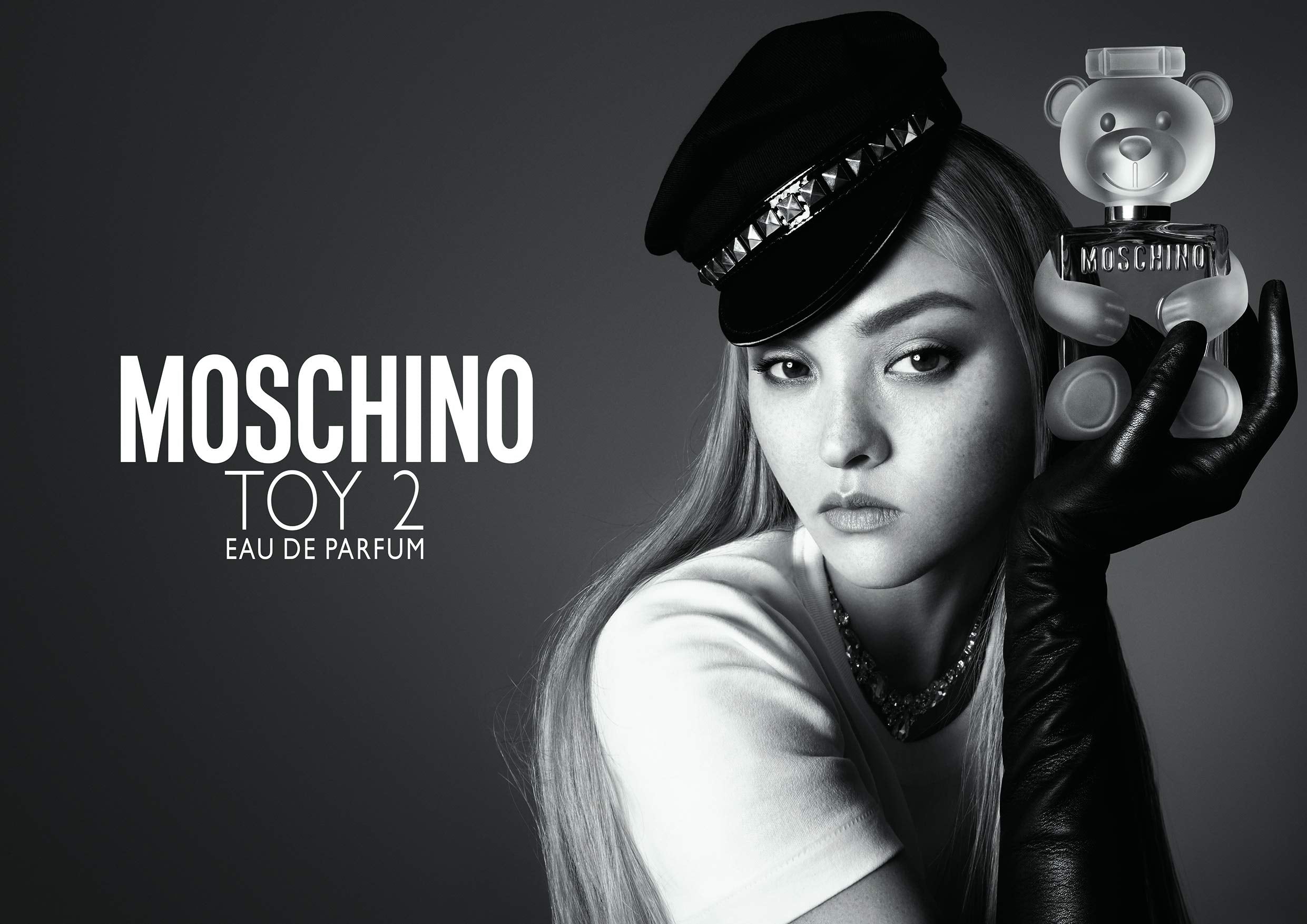 Moschino Toy 2 frasco detalle, aroma floral‑woody para mujeres modernas.