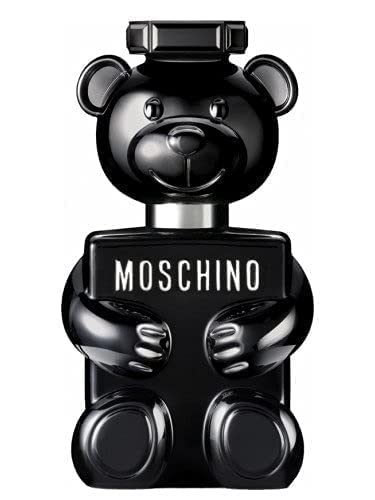 Moschino Toy Boy, vidrio inclinado, experiencia de rociado suave.