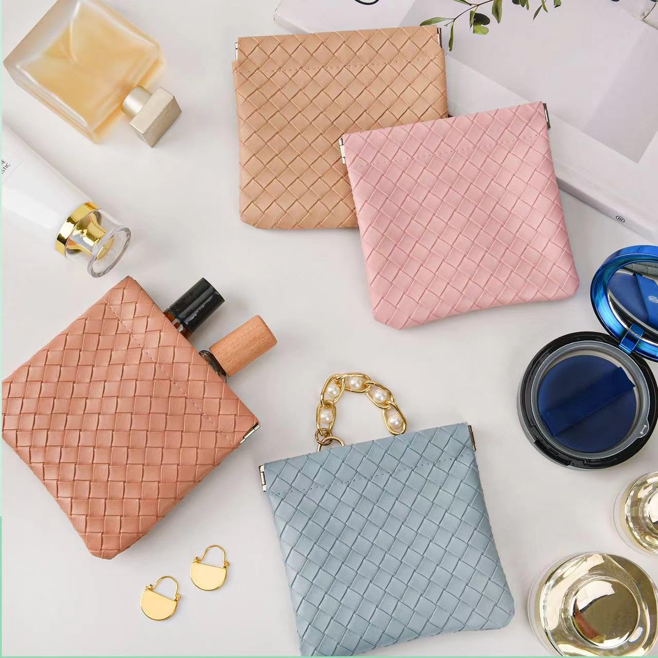 Estuche MZLUWM de PU impermeable protege cosméticos en salidas.