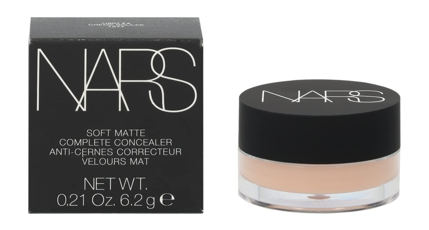 Format compact NARS de 6,2 g pour retouches en déplacement.
