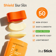Nature Republic Aloe Fresh Powdery Sun Stick: tamaño de viaje compacto para re-aplicar en playa o viaje.