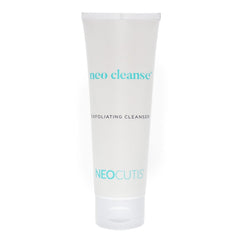 NEOCUTIS Neo Cleanse: pompe pratique pour une application hygiénique