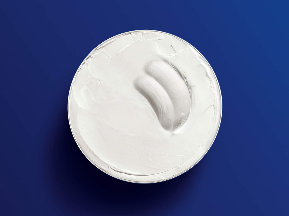 Absorption rapide de NIVEA Creme pour peau hydratée sans film gras.
