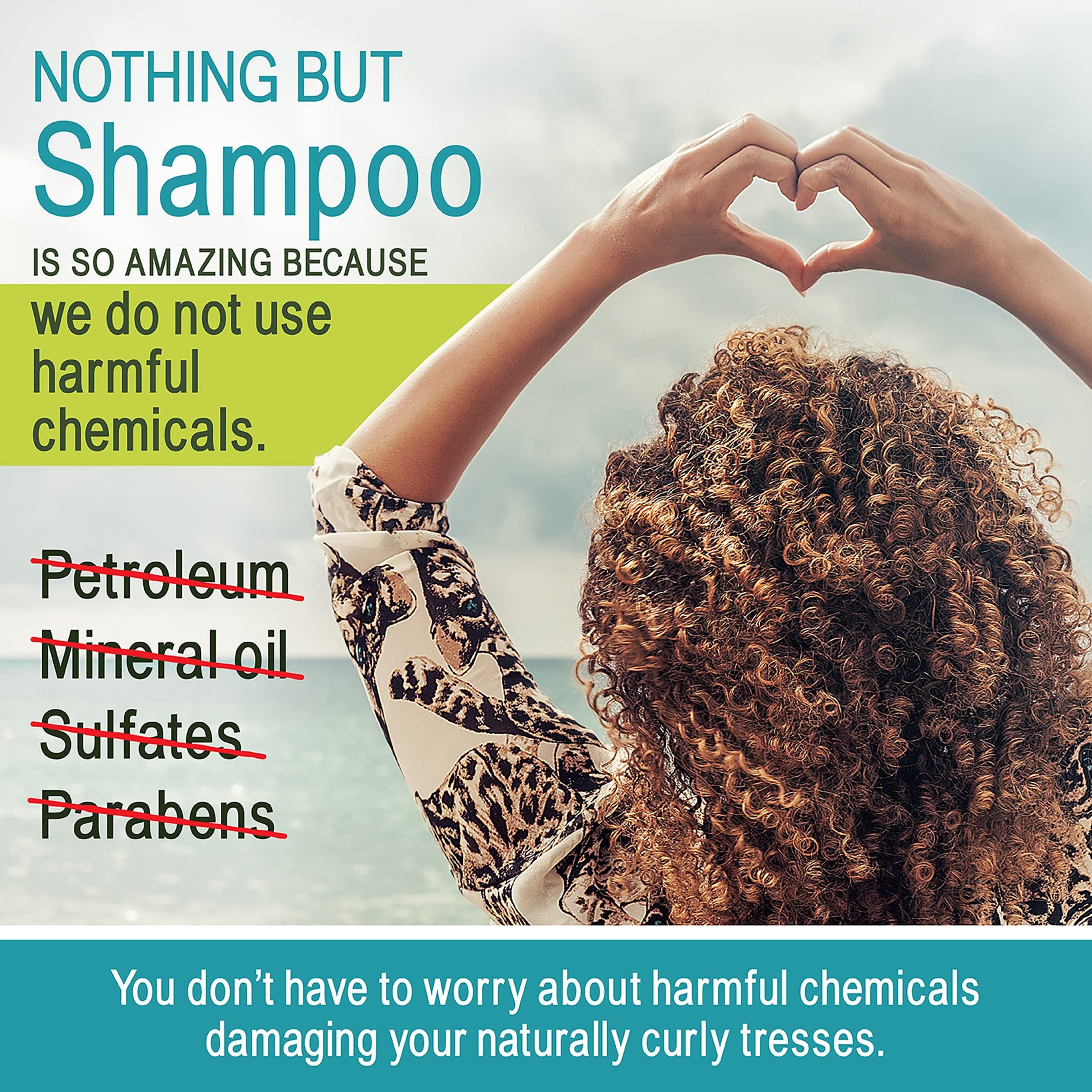 Champú Clarificante Detox de Nothing But, aplicación en cabello, limpia residuos y aceites.