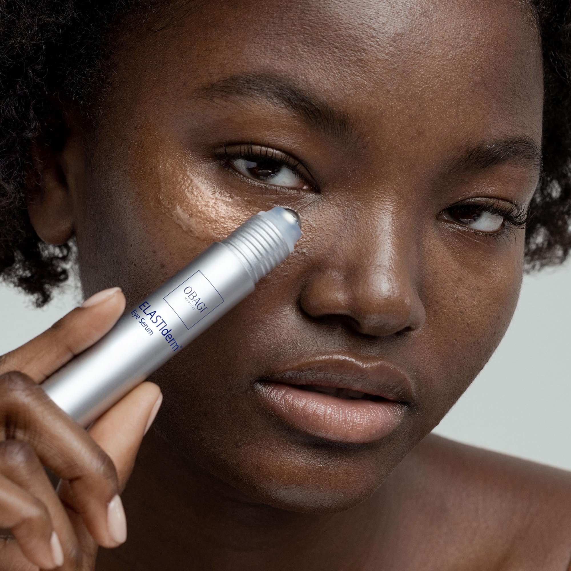 Obagi ELASTIderm Serum de absorción rápida para rutina diaria de ojos