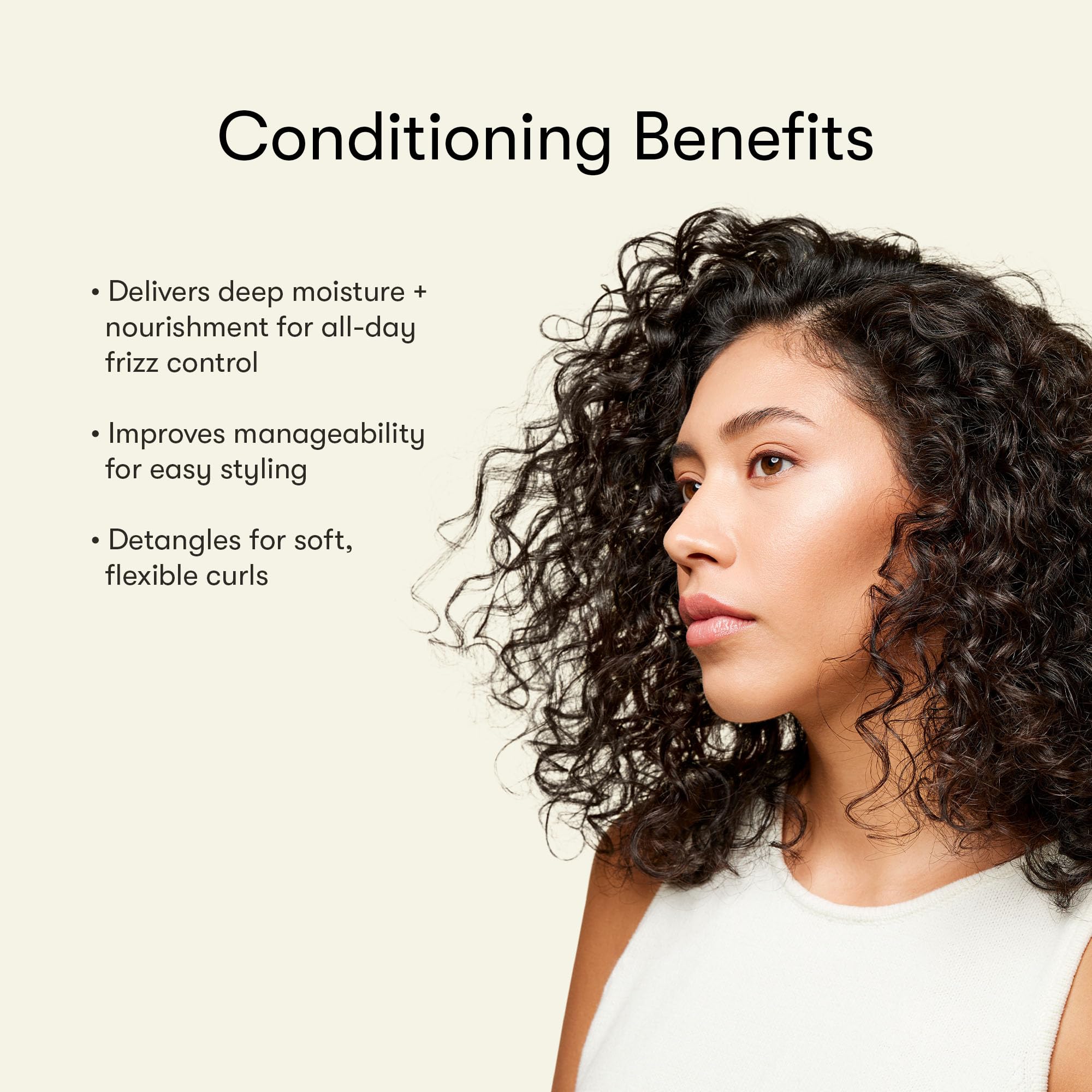 Brillo natural del cabello con Odele Leave-In Conditioner en uso