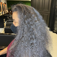 OGC Cosmetics cabello liso tras alisado, resultado suave y manejable.
