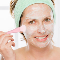 Ouligay espátula con forma de pez para recoger mascarilla sin desperdicio.