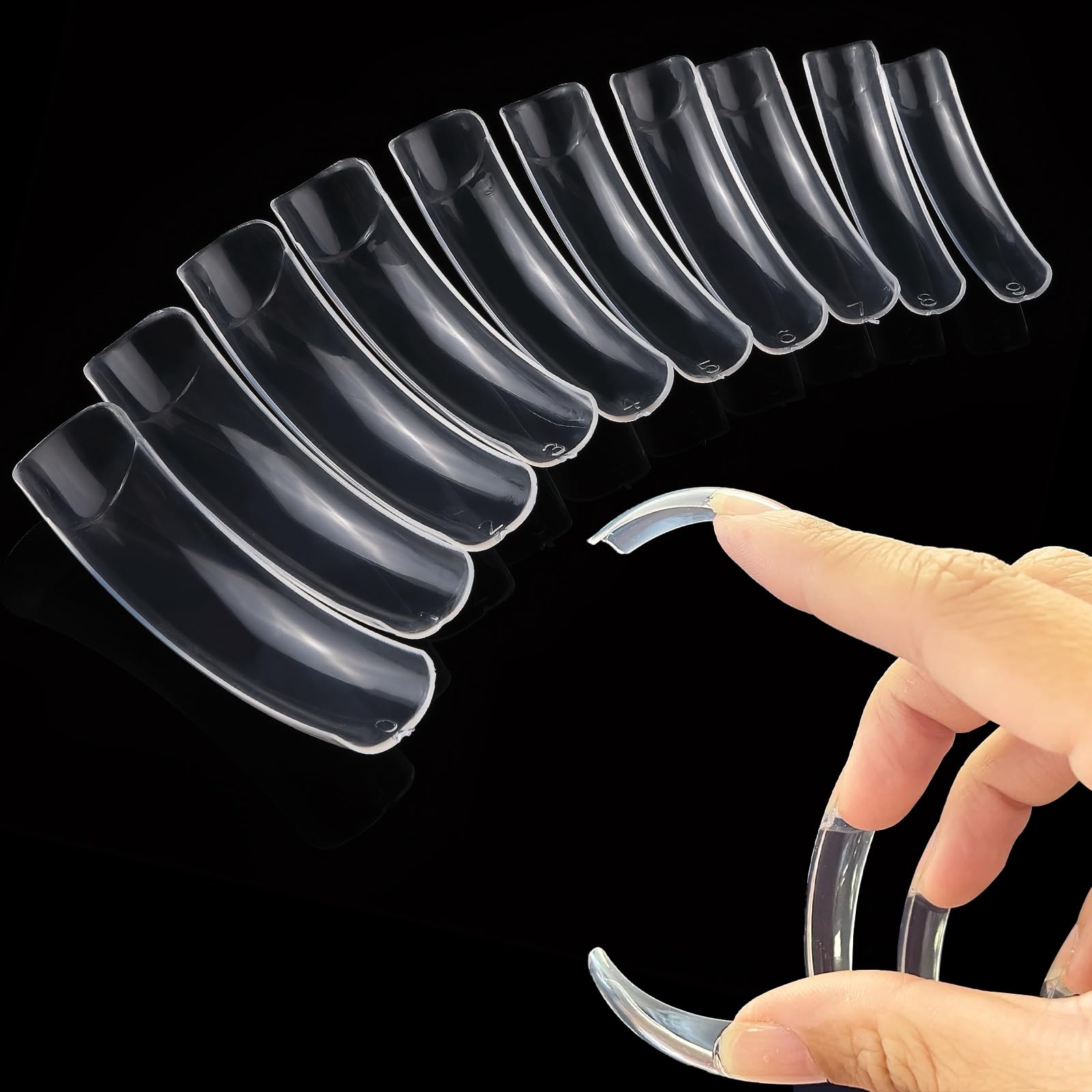 Panthra uñas curvas largas transparentes para un look natural y elegante.