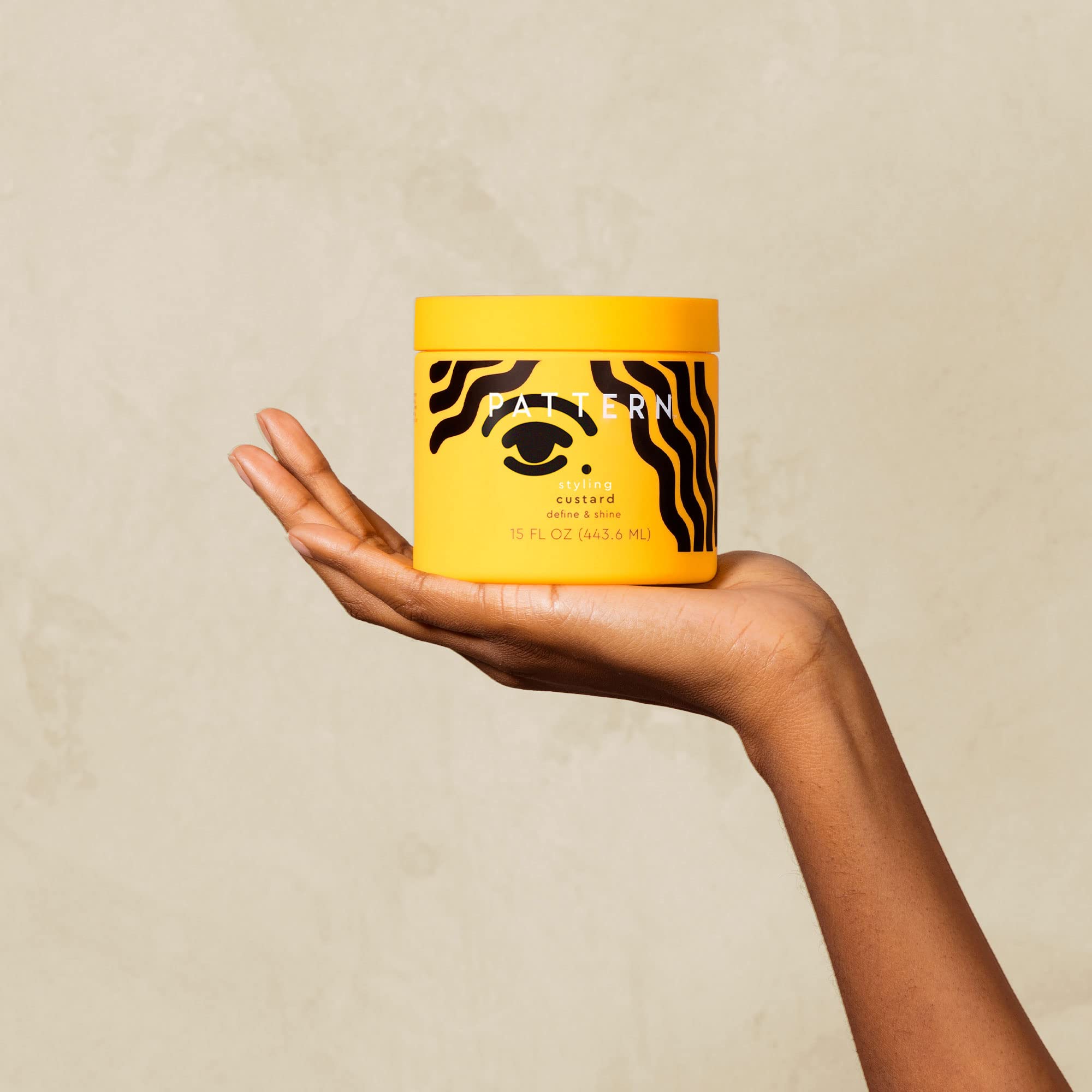 PATTERN Styling Custard, twist-outs et braids-out: texture souple et contrôle.