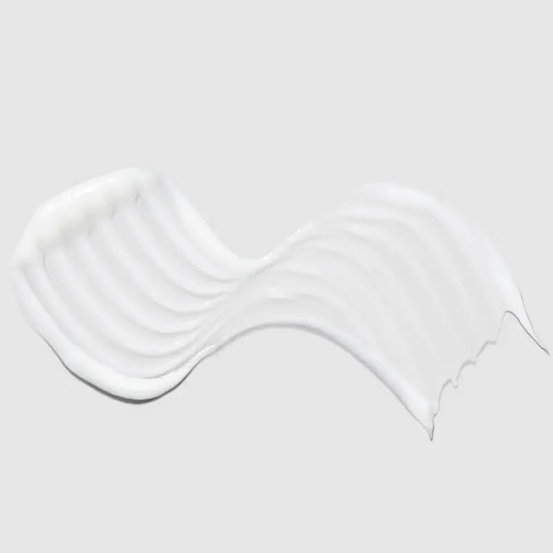 Textura cremosa de Paul Mitchell Acondicionador Super Strong deja el cabello suave